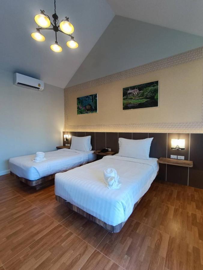 English Resotel : อิงลิช รีโซเทล 洛坤府 外观 照片