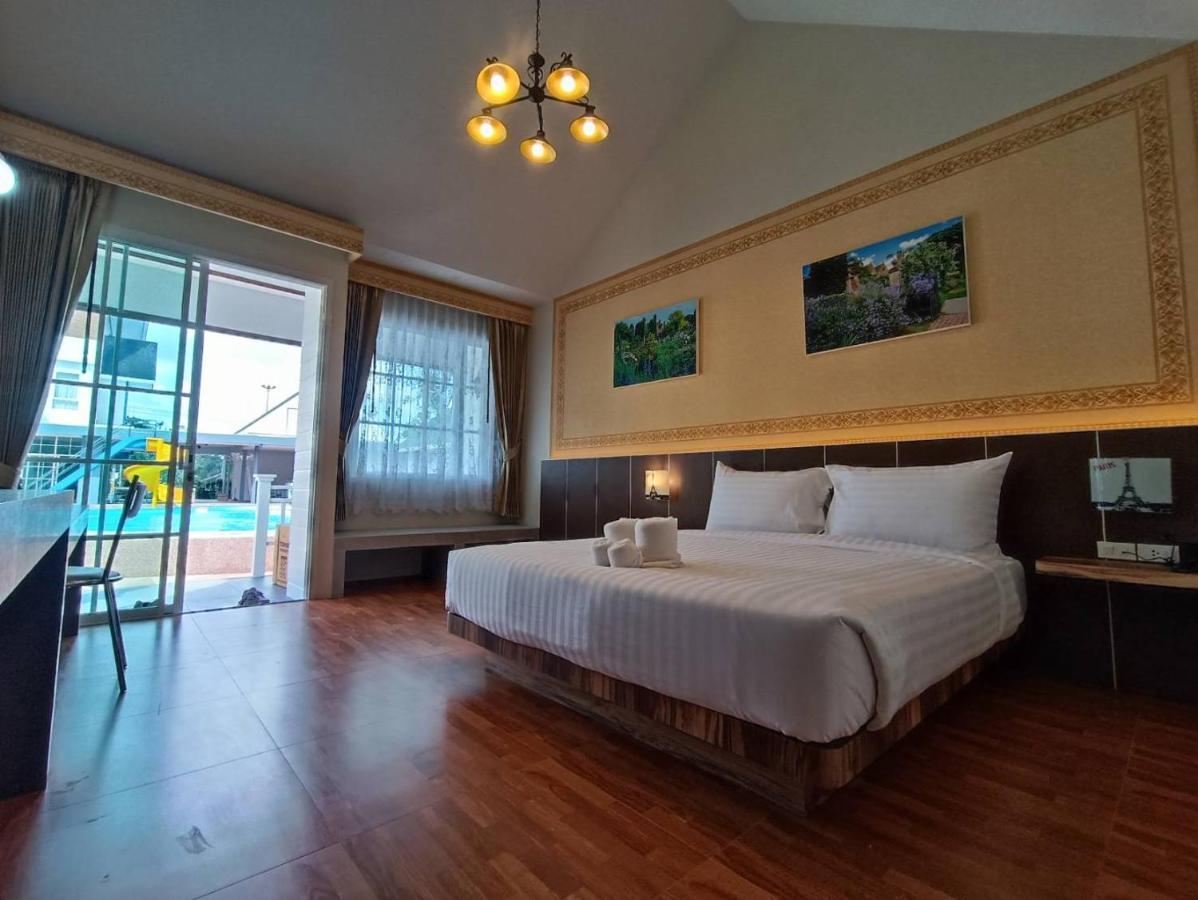 English Resotel : อิงลิช รีโซเทล 洛坤府 外观 照片