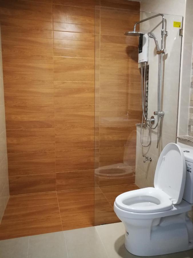 English Resotel : อิงลิช รีโซเทล 洛坤府 外观 照片